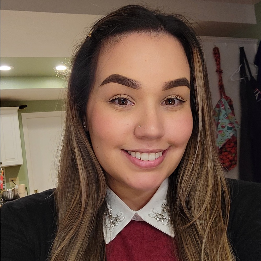 Meet your Posher, Ana